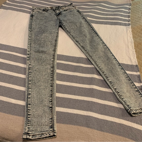FREE CULTURE jeans. Skinny, high rise. - Picture 2 of 12